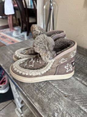 Kids MOU Eskimo Sneaker Boot Hand Made Star Mink Youth Size 3